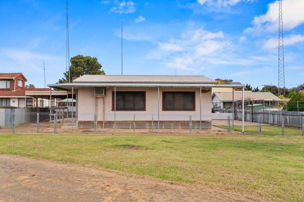 34 Rossiters Rd, Moonta Bay, SA 5558