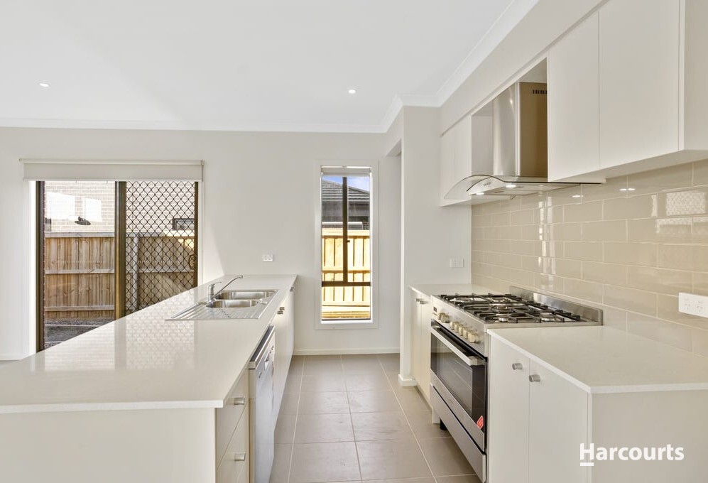 43 Goldeneye Cct, Werribee, VIC 3030