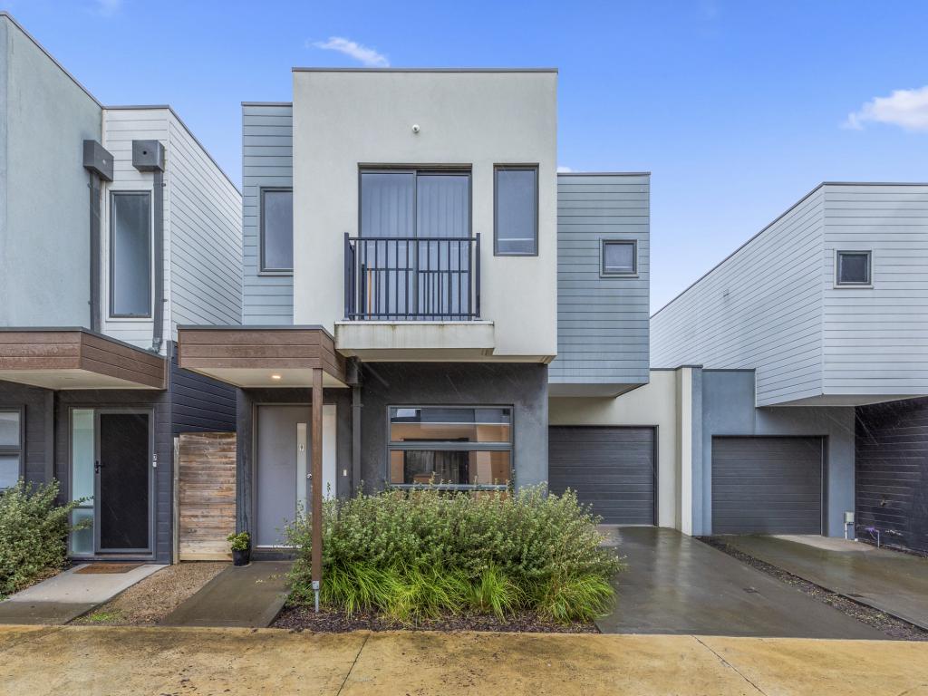 9 Tanino Rd, Cranbourne West, VIC 3977