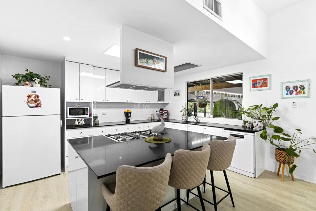 86 Rawson Rd, Boonooroo, QLD 4650