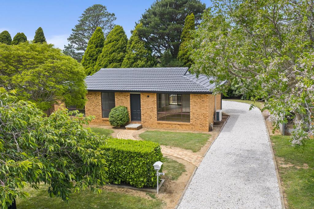 22 Cherry Tree Cl, Moss Vale, NSW 2577