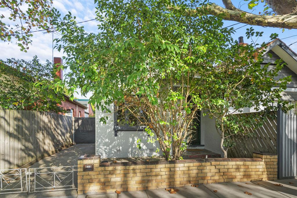 13 Rothesay Ave, Elwood, VIC 3184