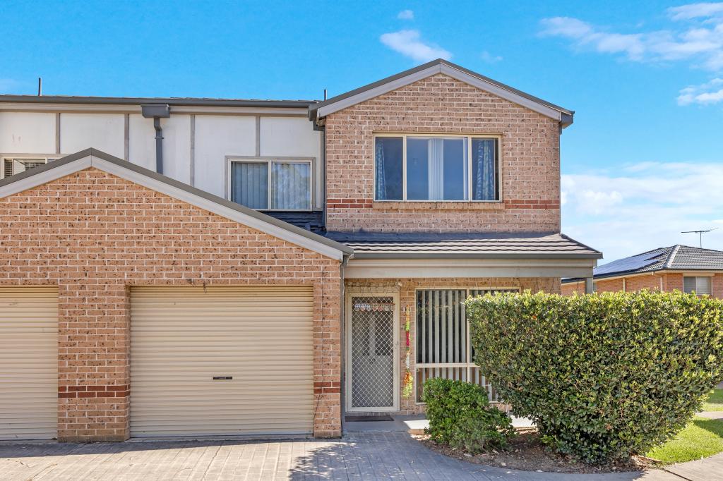 10/70 BALI DR, QUAKERS HILL, NSW 2763