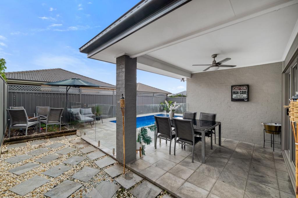 44 Montague Dr, Jordan Springs, NSW 2747