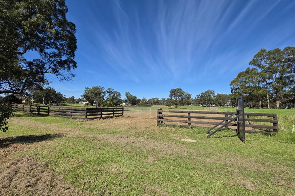 6 Victoria St, Woodside, VIC 3874