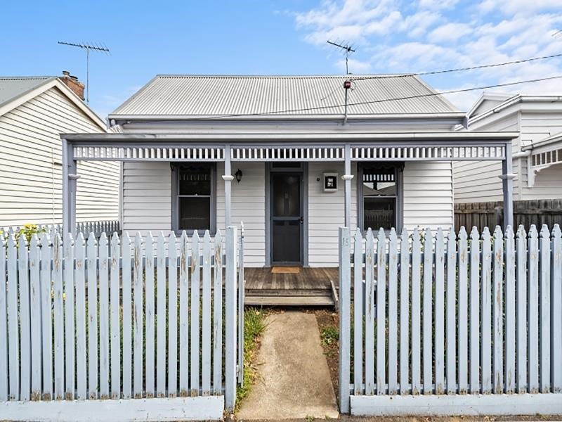 15 ANGLESEA TCE, GEELONG WEST, VIC 3218