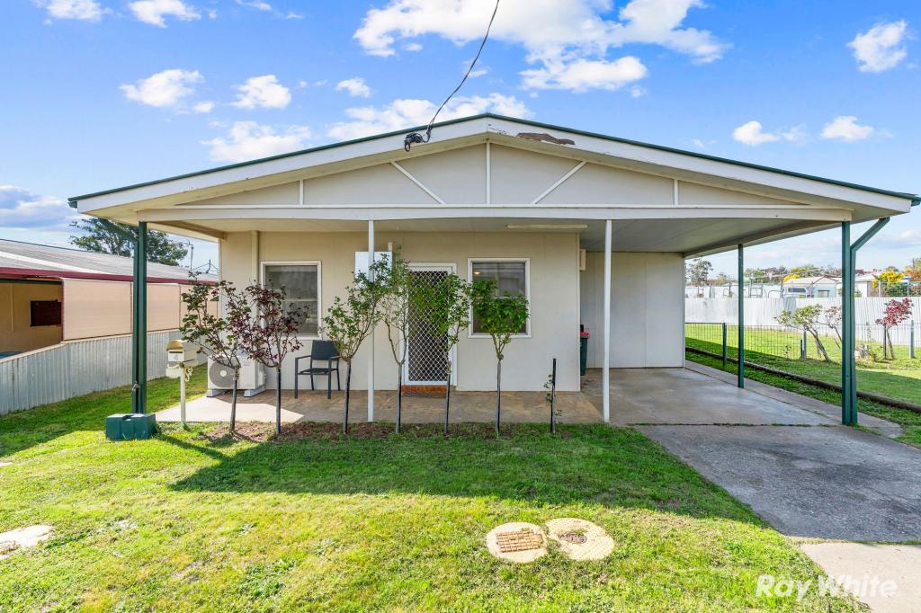 4 George St, Junee, NSW 2663