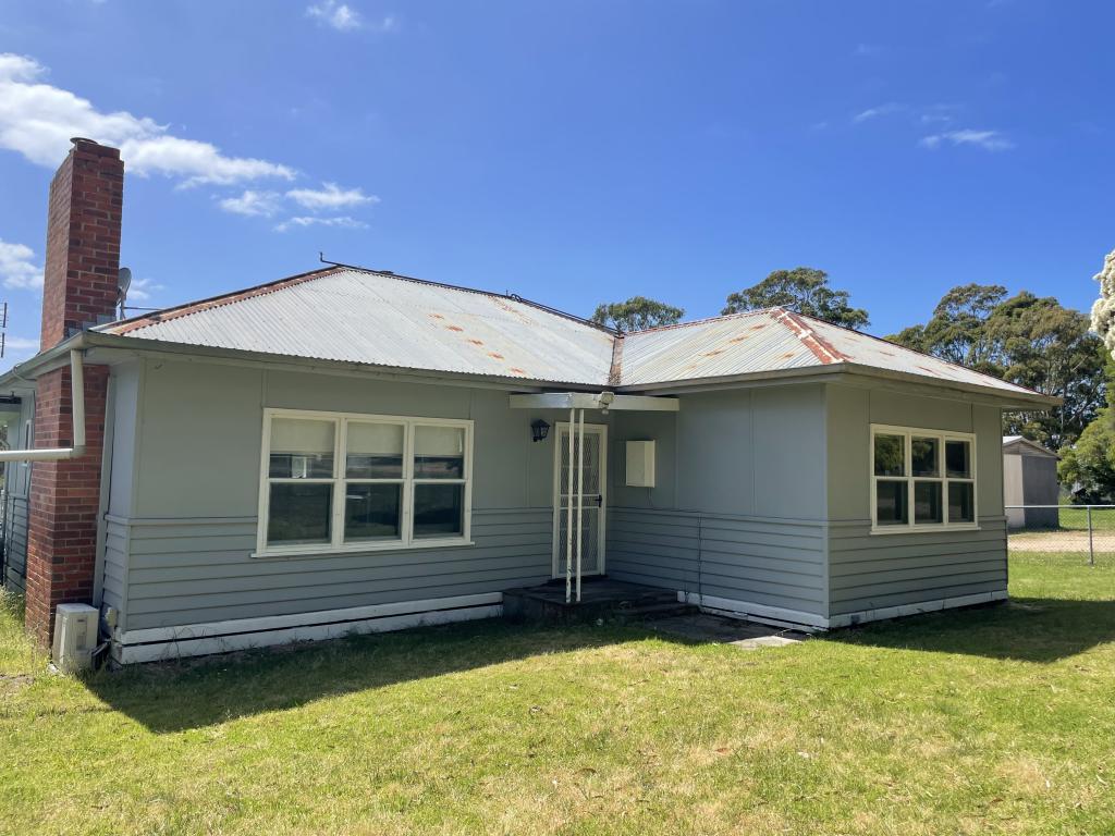 48 Colquhoun Rd, Lakes Entrance, VIC 3909