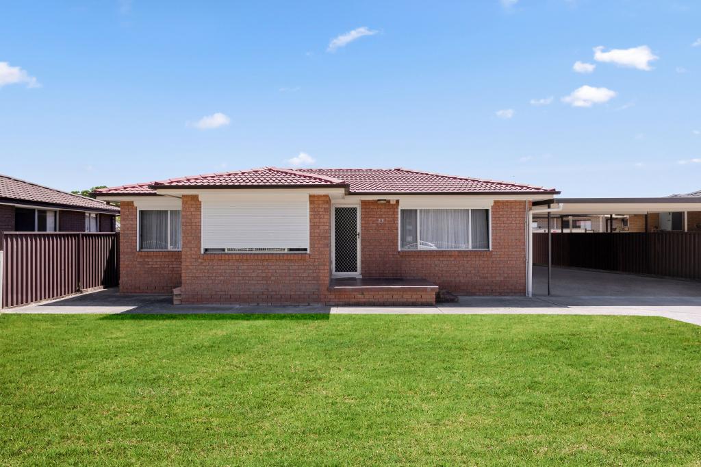 23 Coolatai Cres, Bossley Park, NSW 2176