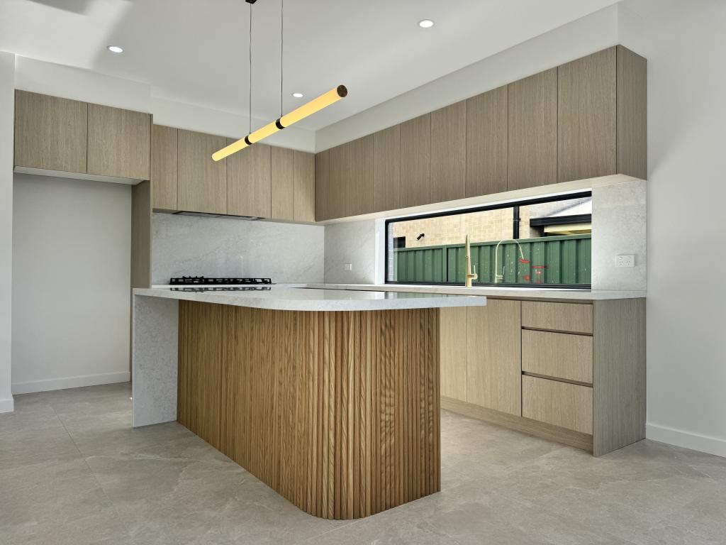 10 Byrd St, Canley Heights, NSW 2166