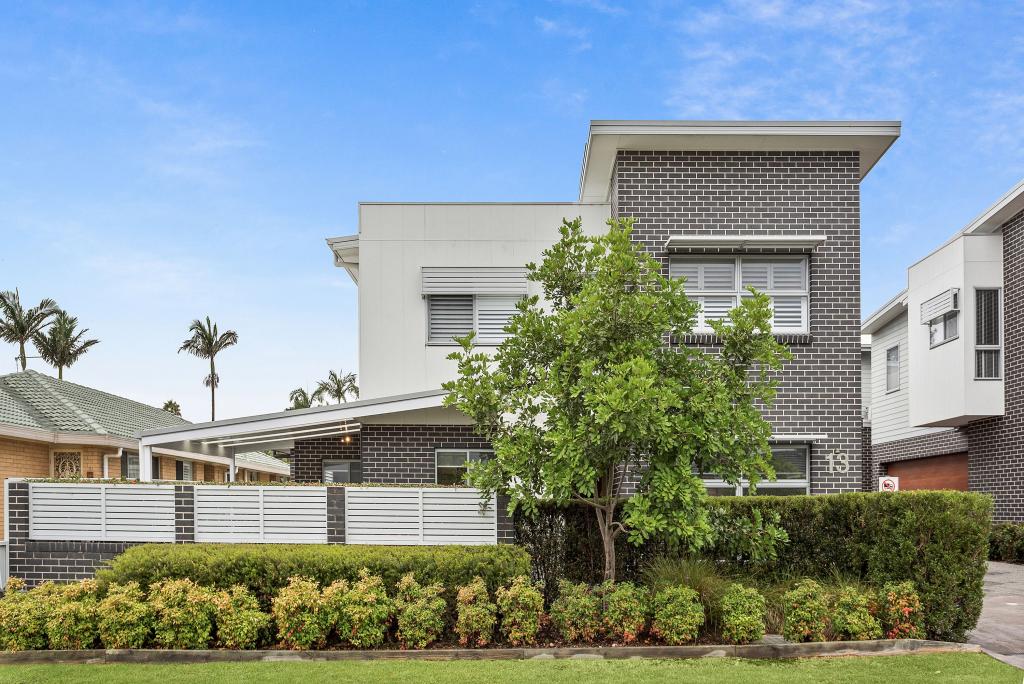 1/13 Fisher St, Oak Flats, NSW 2529