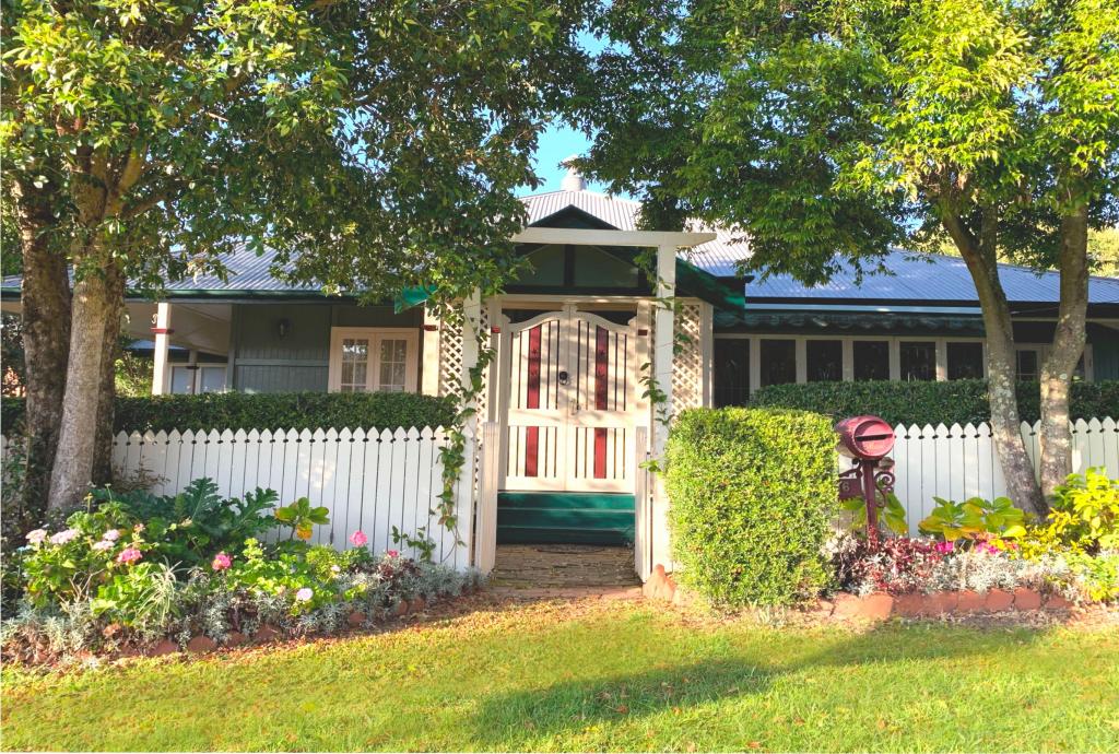 46 Sheffield St, Oxley, QLD 4075