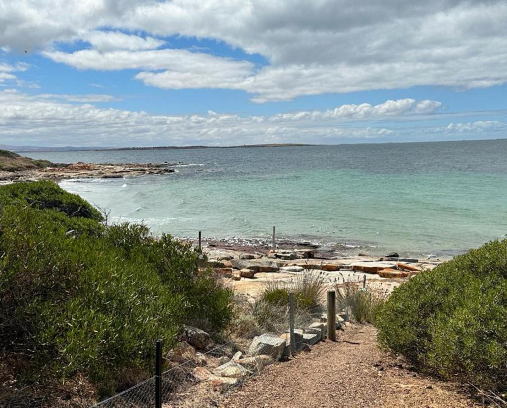 15 EAST PDE, POINT BOSTON, SA 5607