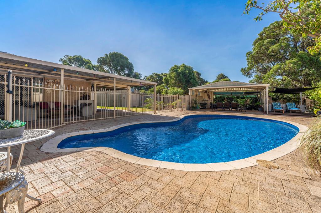 23 Sunningdale Cir, Cooloongup, WA 6168