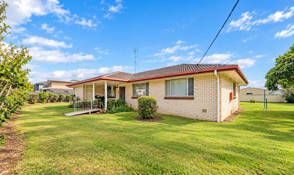 13 Telegraph Rd, Bundaberg East, QLD 4670