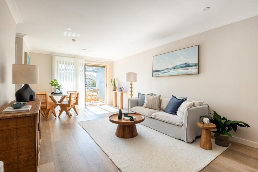 4/4 Fantail Ave, Warriewood, NSW 2102