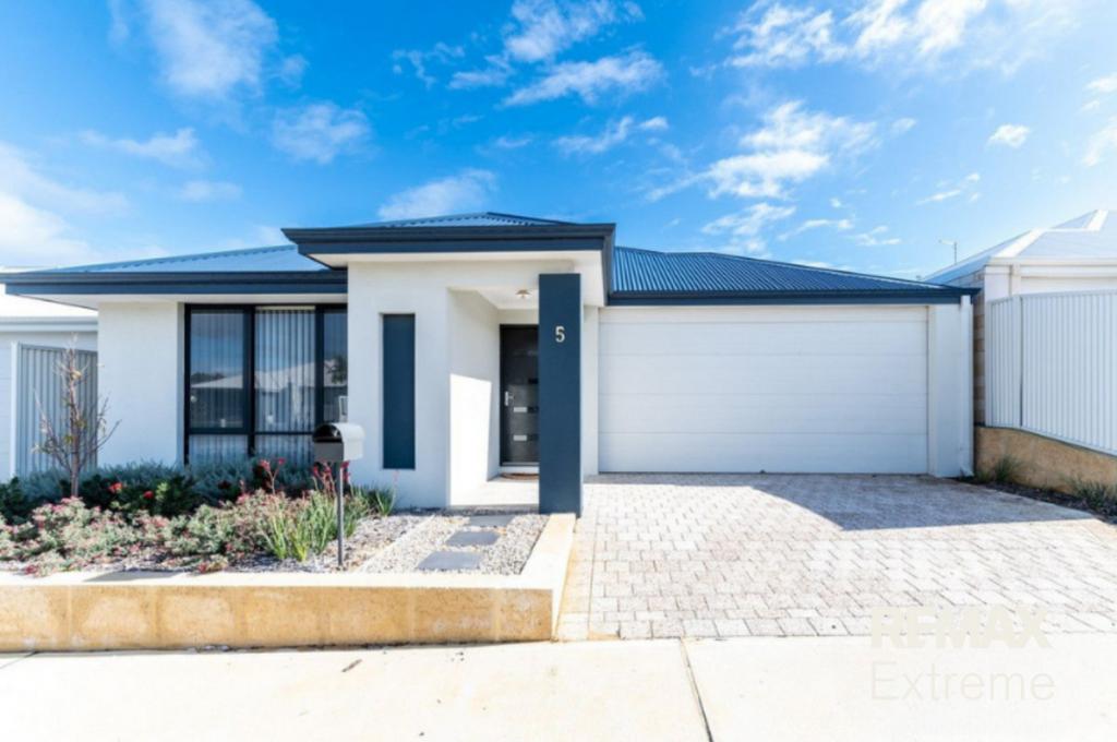 5 Roebuck Bvd, Eglinton, WA 6034