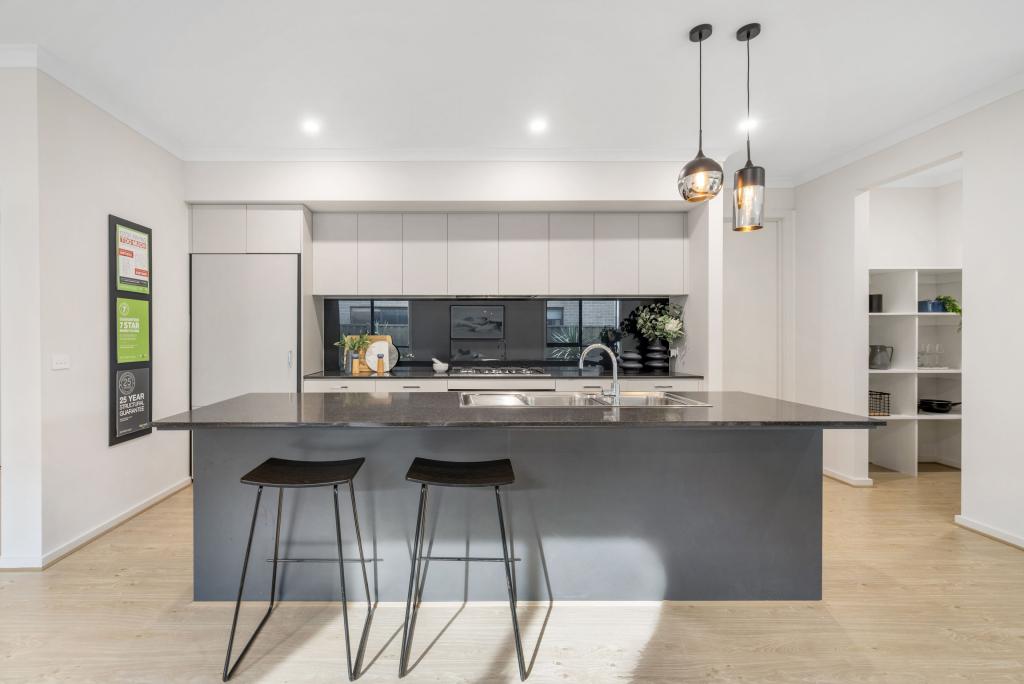 14 Karula Cct, Clyde, VIC 3978