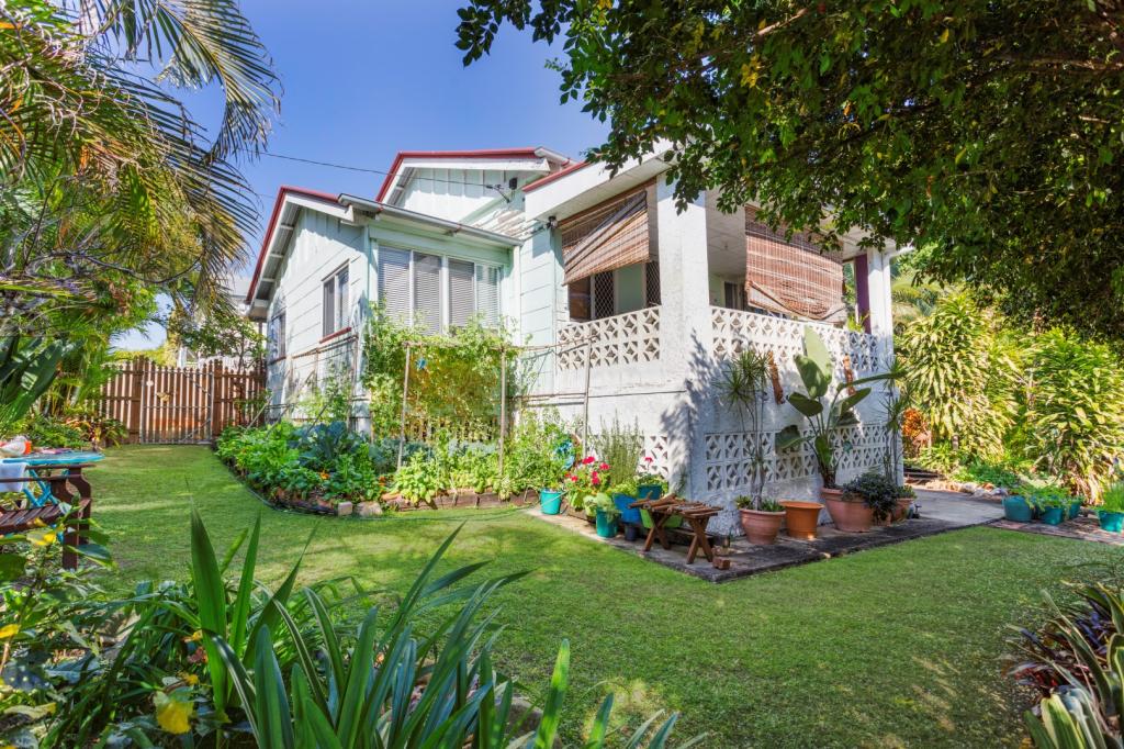 11 Walsh St, Newtown, QLD 4305