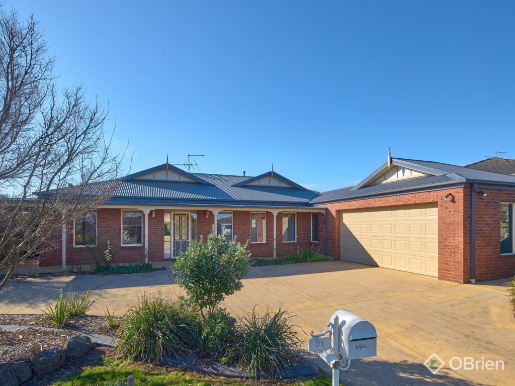 31 Davey Dr, Drouin, VIC 3818