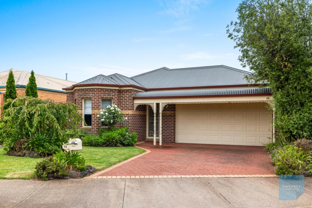 12 The Parkway, Caroline Springs, VIC 3023