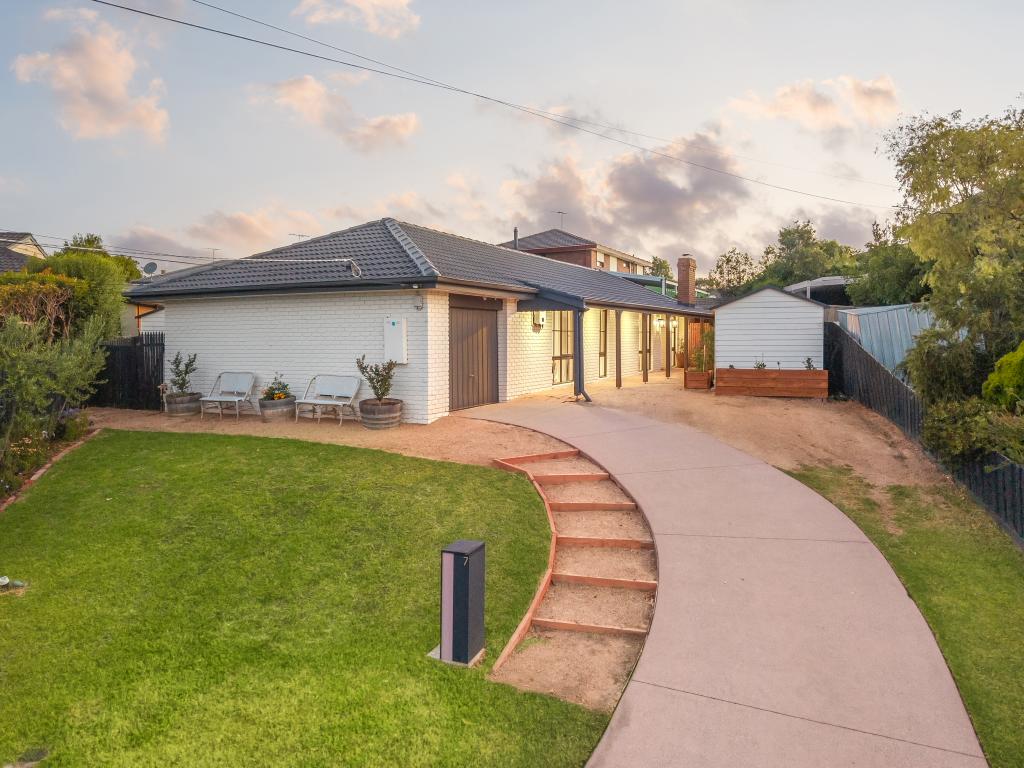 7 Bambra Ct, Grovedale, VIC 3216