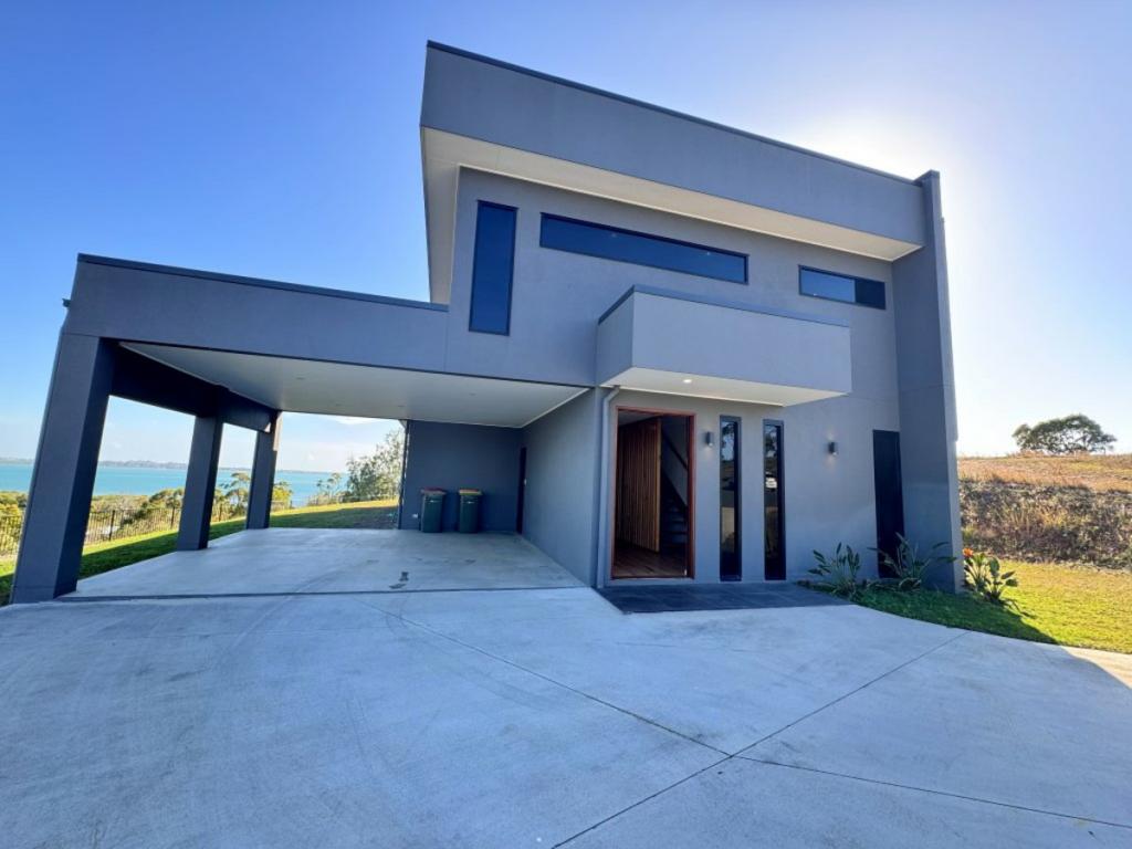 23 Harbour View Tce, Bowen, QLD 4805