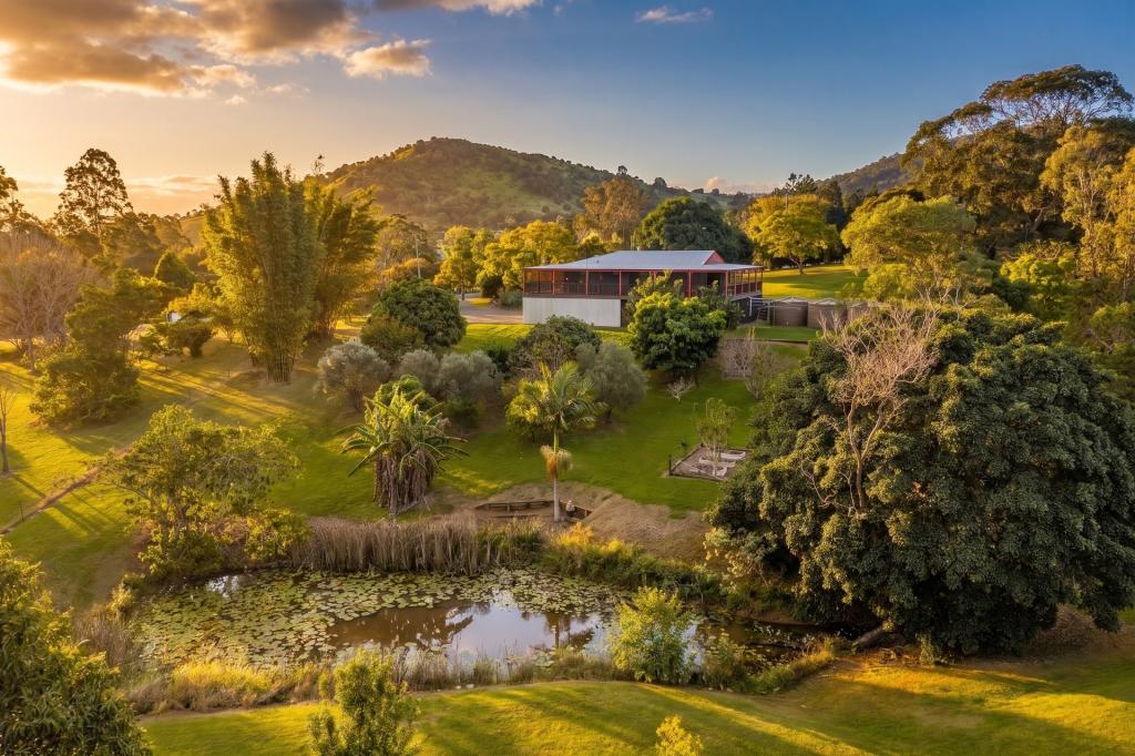 22 Highfield Dr, Chatsworth, QLD 4570