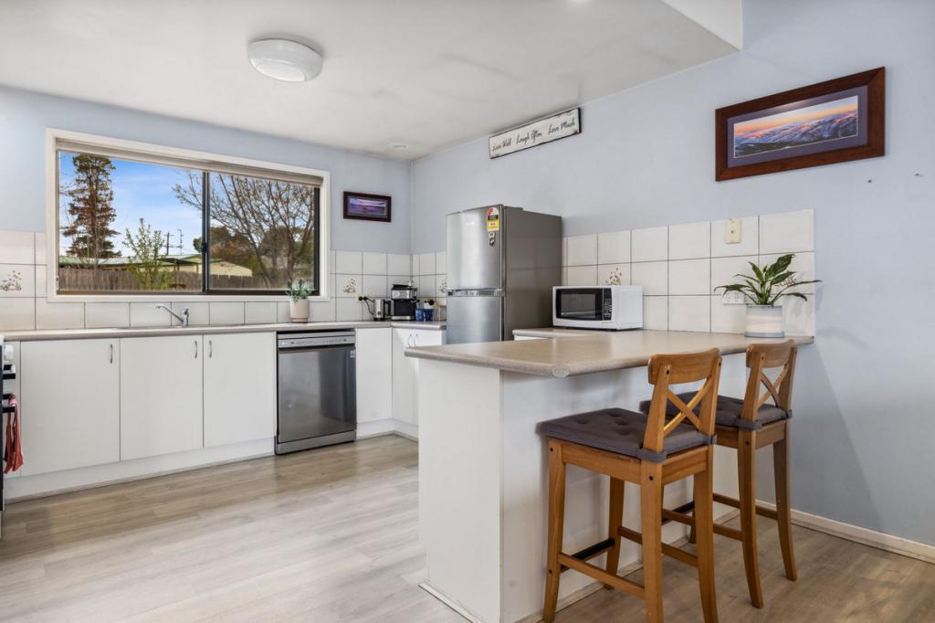 24 Oliver St, Berridale, NSW 2628