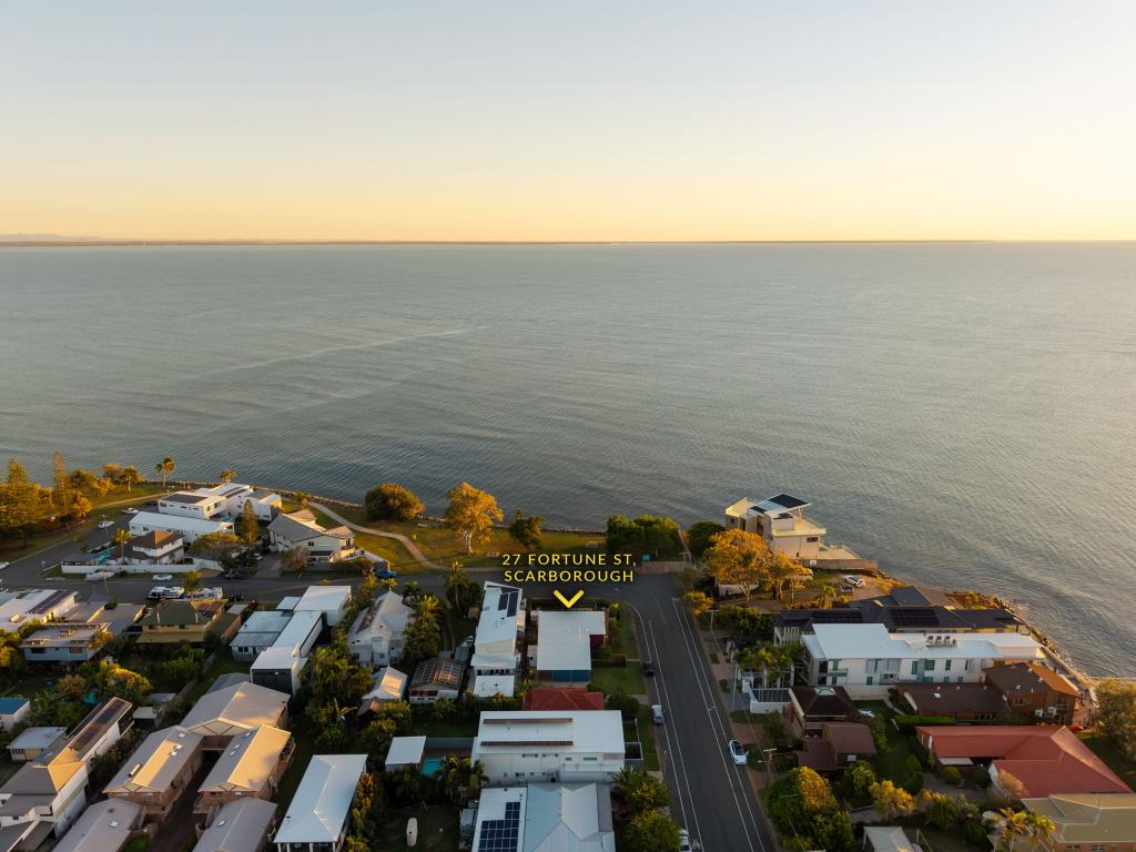 27 Fortune St, Scarborough, QLD 4020