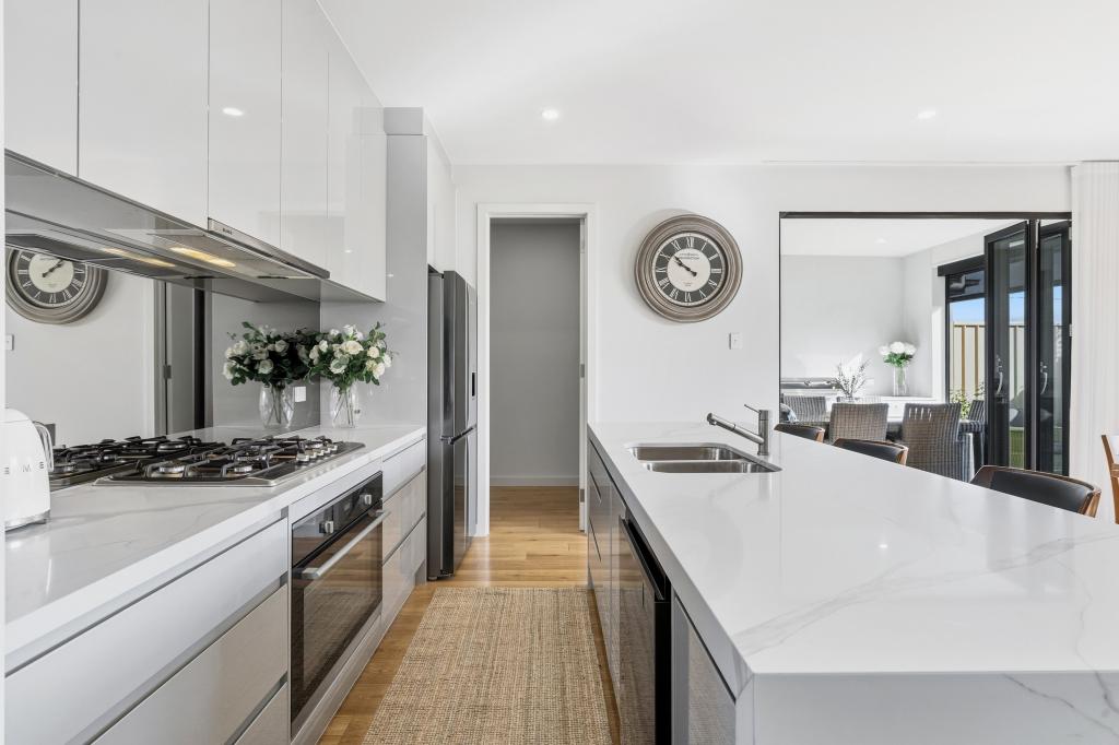 2b Sunningdale Rd, Fulham Gardens, SA 5024