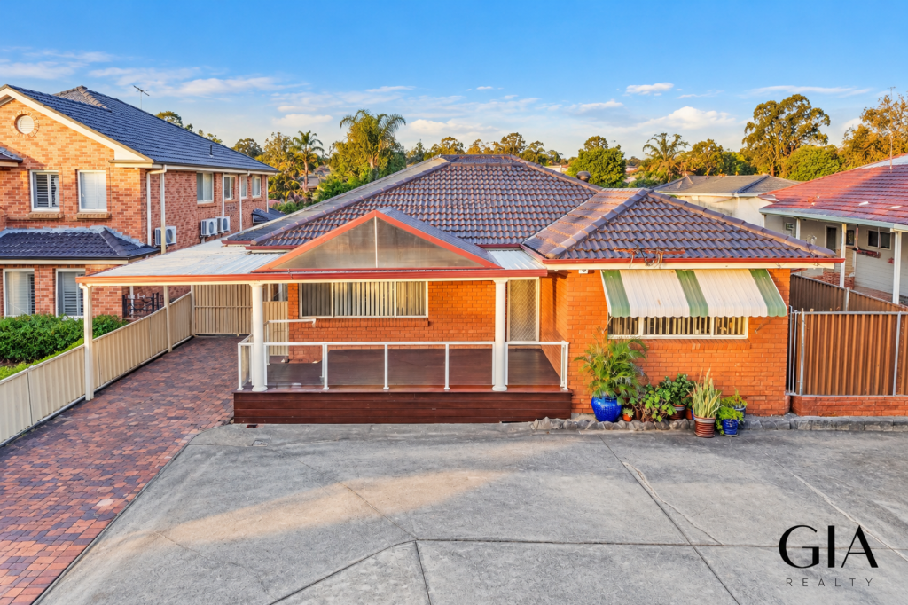 24 Bauer Rd, Cabramatta West, NSW 2166