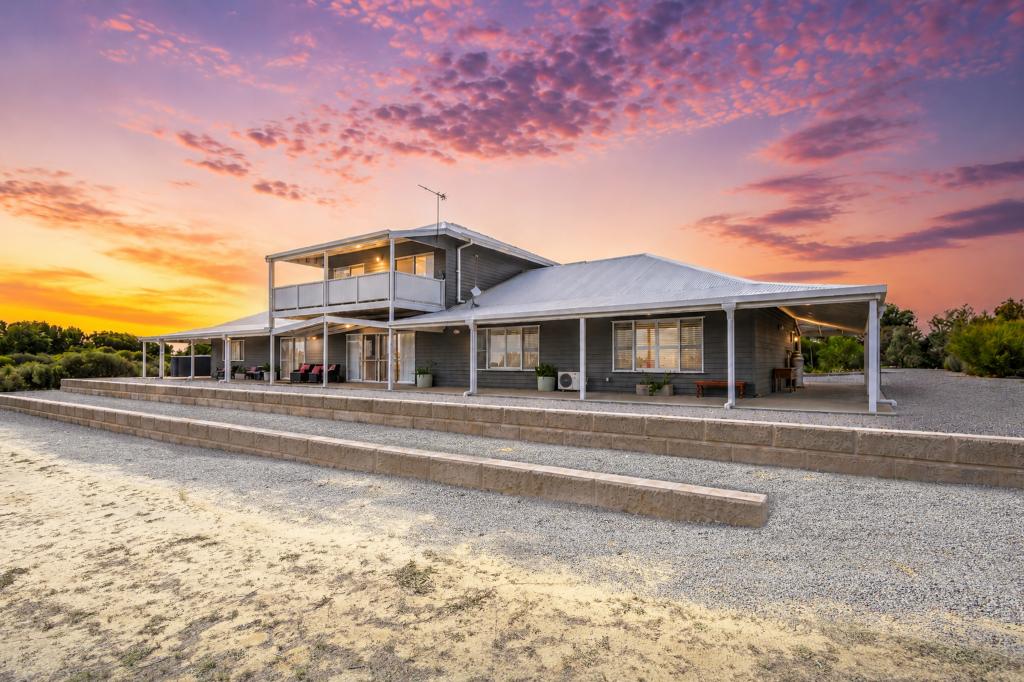 335 Zendora Rd, Jurien Bay, WA 6516