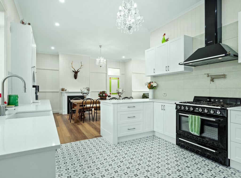 7715 New England Hwy, Crows Nest, QLD 4355