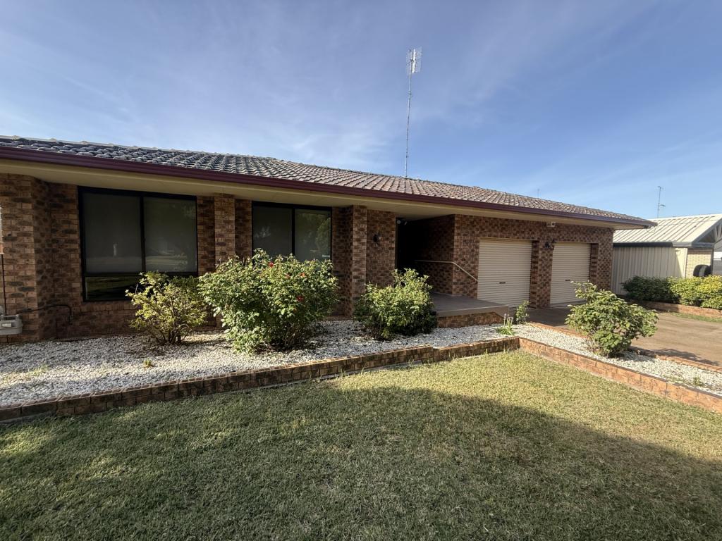 13 Wyndham Ave, Forbes, NSW 2871