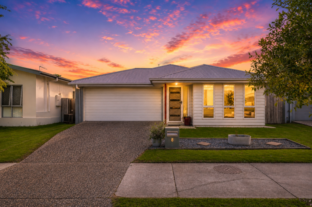 8 Village Bvd, Pimpama, QLD 4209
