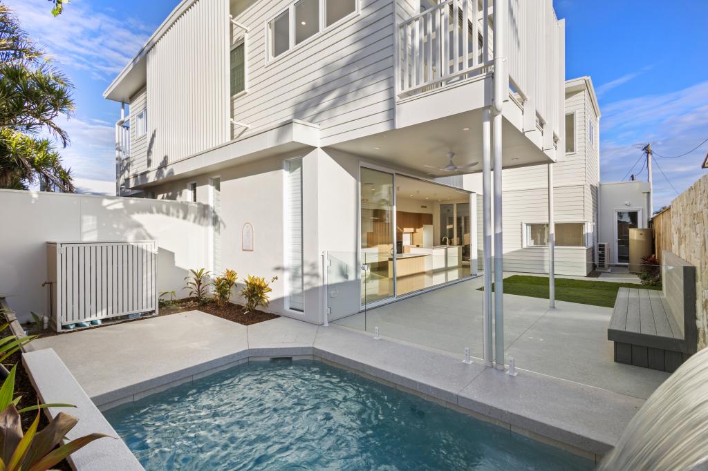 1/7 KOOLENA ST, BUDDINA, QLD 4575