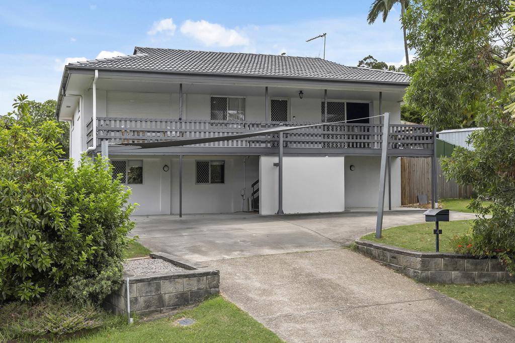 4 BRITT PL, MCDOWALL, QLD 4053