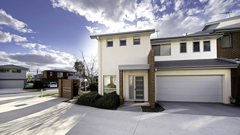1/2 Ridding St, Forde, ACT 2914