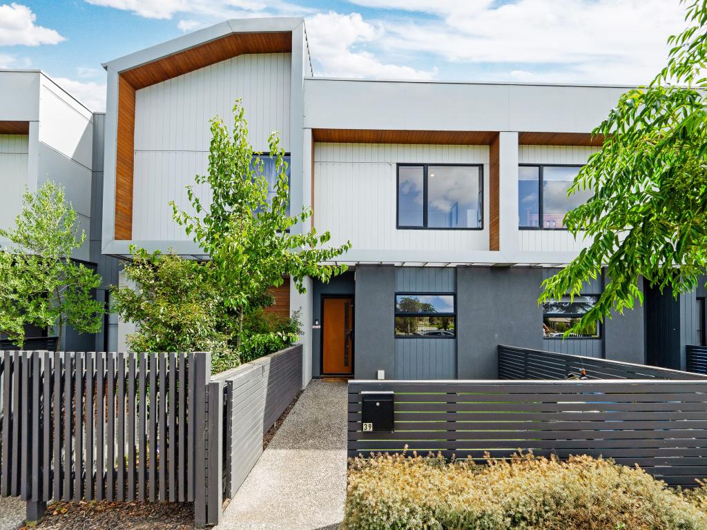 39 Villager St, Cranbourne East, VIC 3977