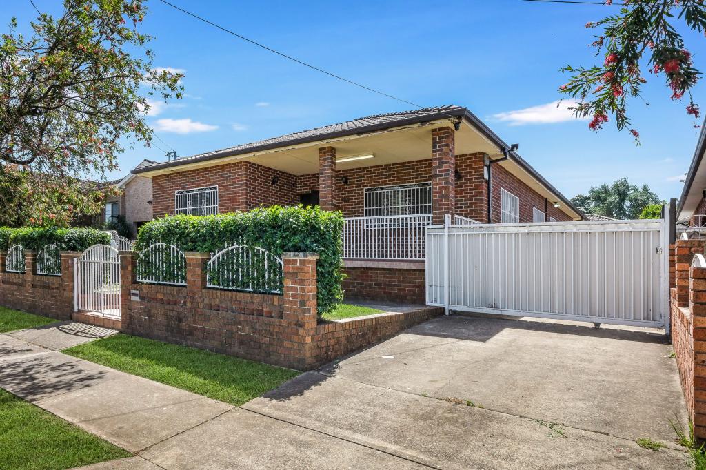 81 GRIFFITHS AVE, BANKSTOWN, NSW 2200