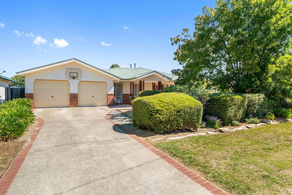19 Rosamel St, Gundaroo, NSW 2620