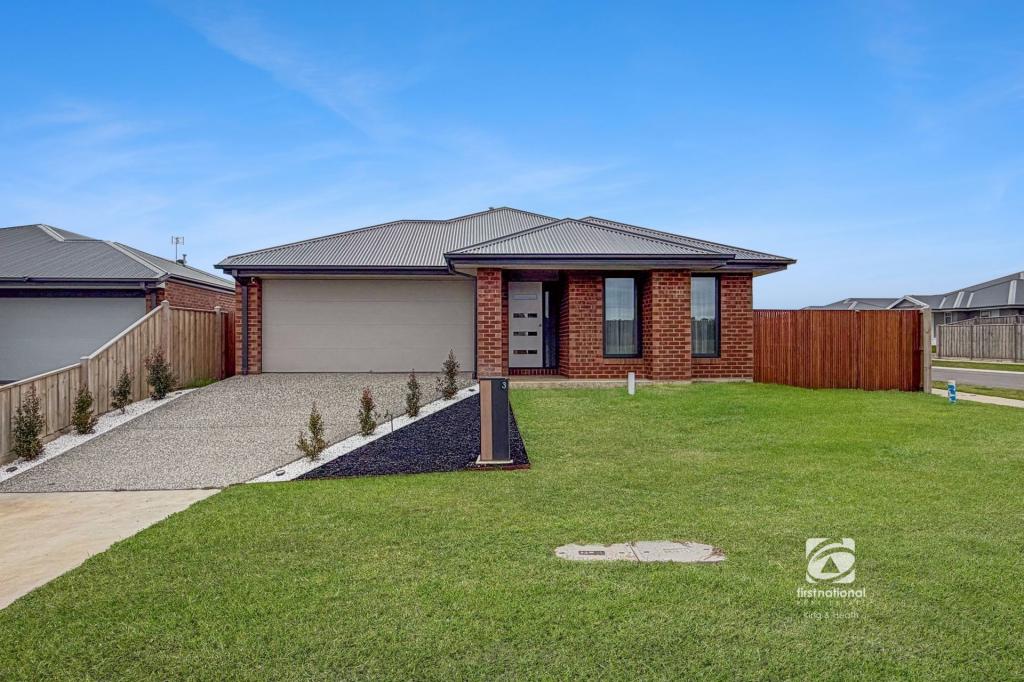 3 RAINBOW RD, BAIRNSDALE, VIC 3875