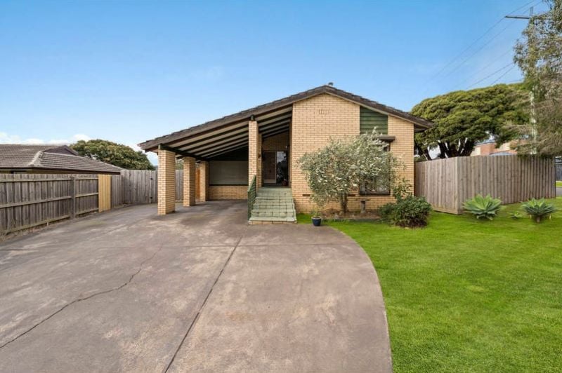 379 Scoresby Rd, Ferntree Gully, VIC 3156