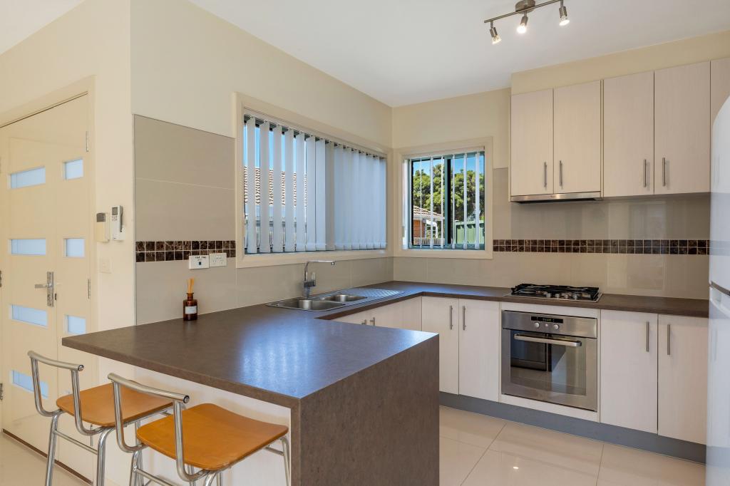 2/84 Dianne Ave, Craigieburn, VIC 3064