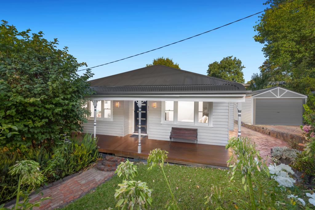 14 Morris Rd, Upwey, VIC 3158