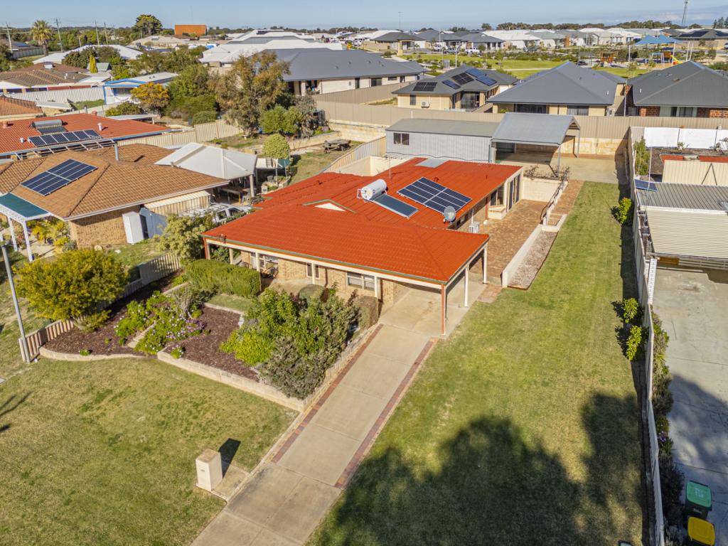 83 Moorpark Ave, Yanchep, WA 6035