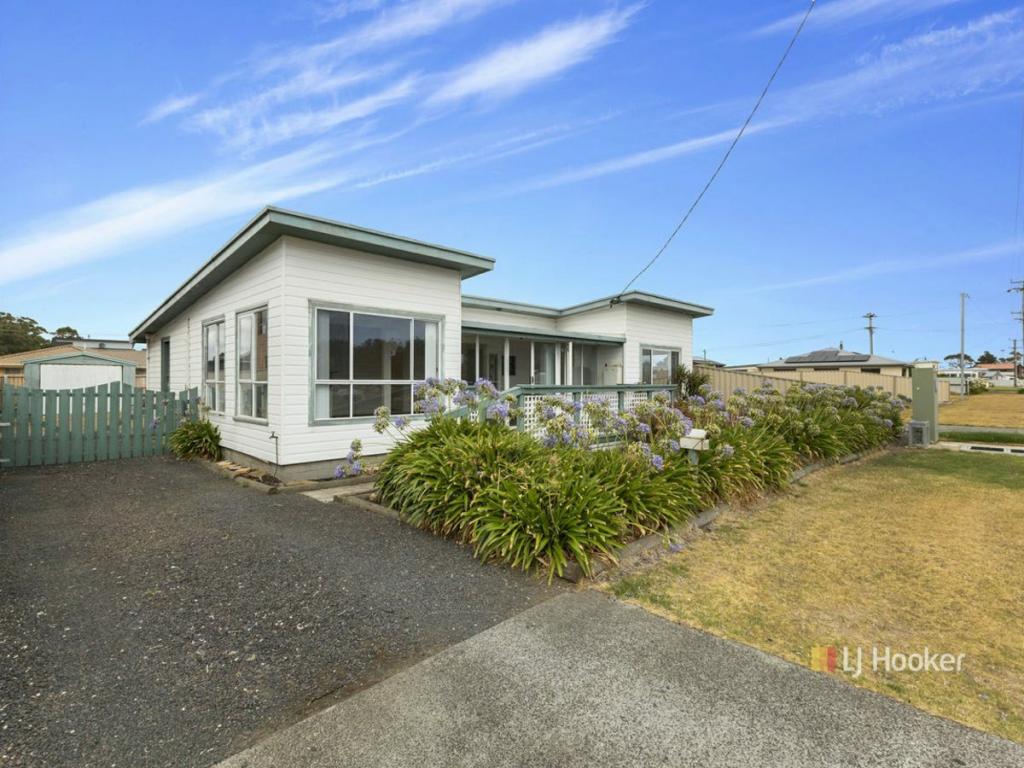 133 Old Bass Hwy, Wynyard, TAS 7325