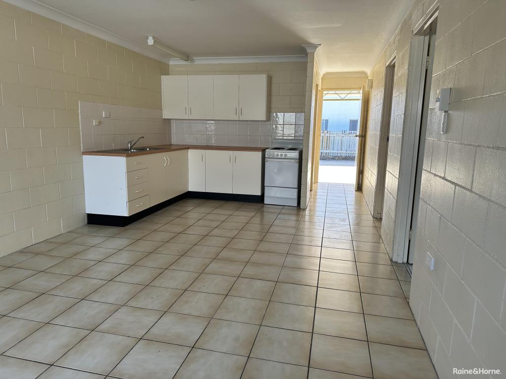 1/15 Rose St, North Ward, QLD 4810