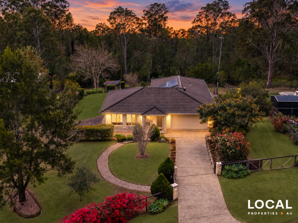108-110 Carrigan Way, Gleneagle, QLD 4285